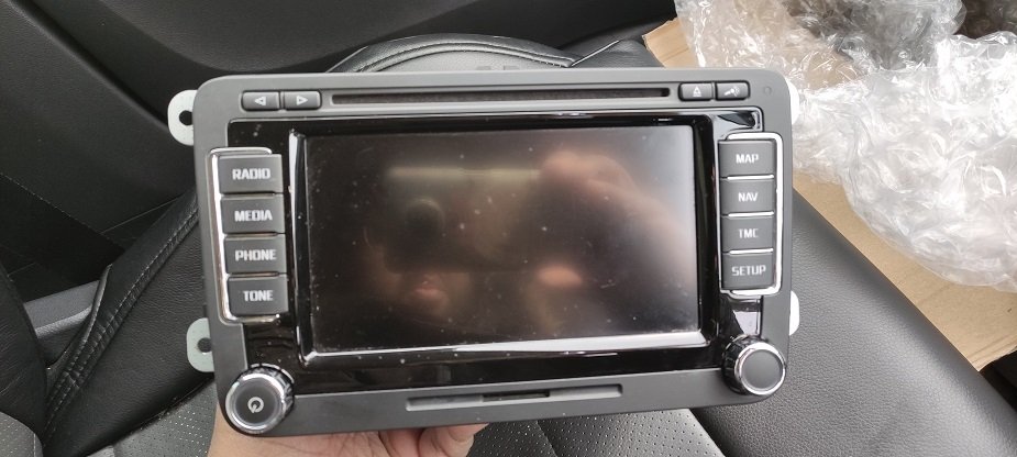2140398569_SkodaRapidColumbusRetrofit1.jpg.f6a72be28f382e7fa51f923dbef6d4d1.jpg