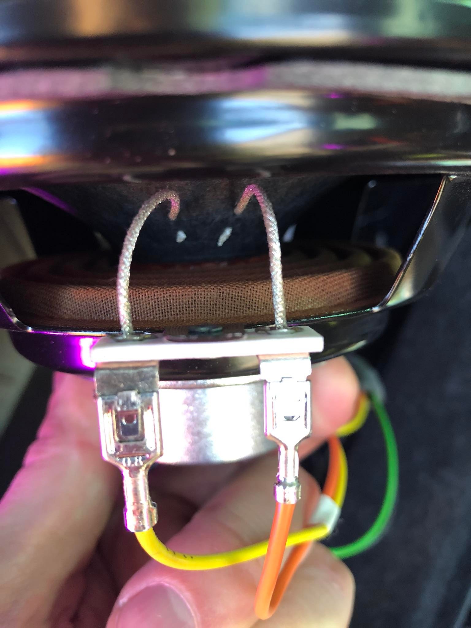 Canton subwoofer doesn't work Skoda Octavia Mk III (2013 2020