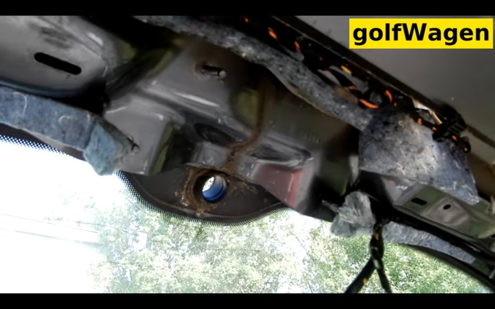 Screenshot_20220110-214723_YouTube.jpg