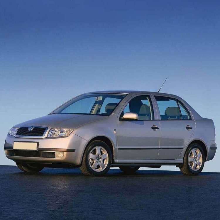 skoda_fabia_saloon.jpg