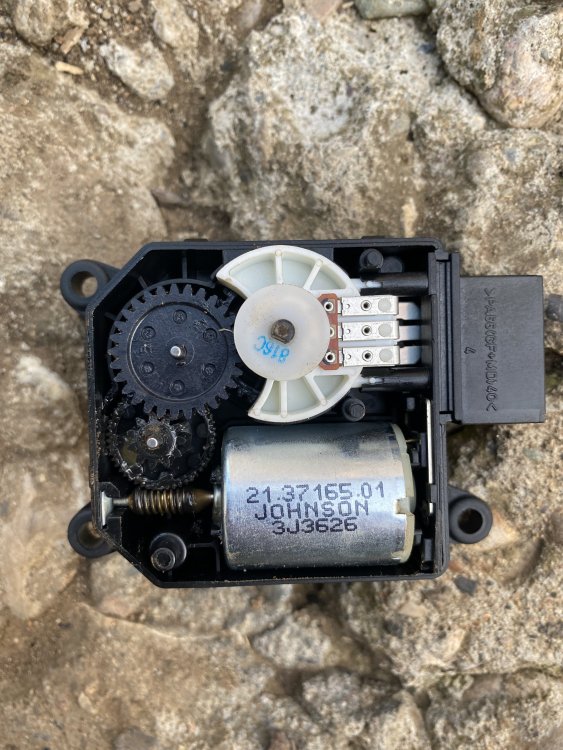 01274 Air Flow Flap Positioning Motor (V71) unresolved issue Skoda
