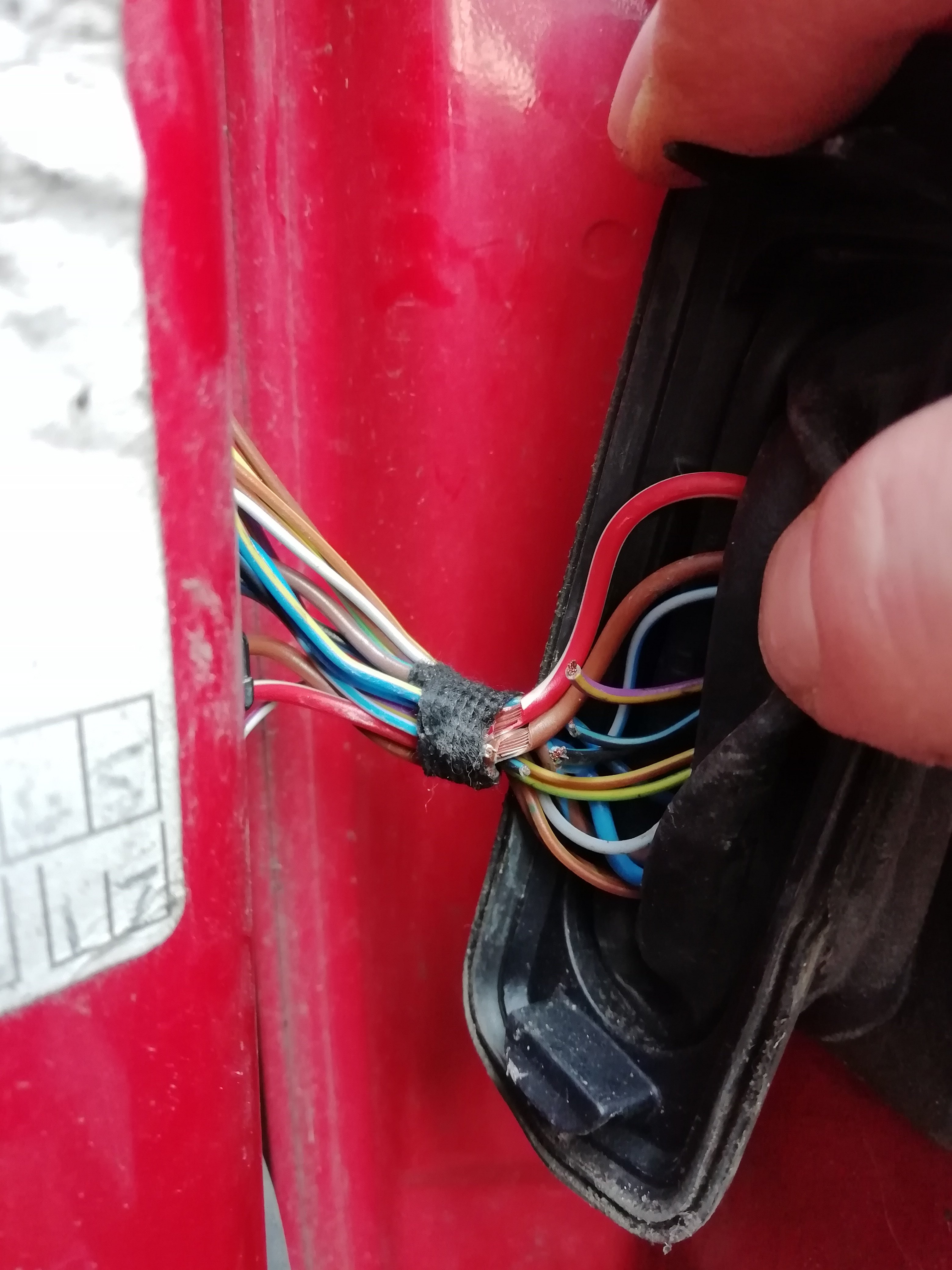 Both front electric windows stopped working Page 3 Skoda Fabia Mk I