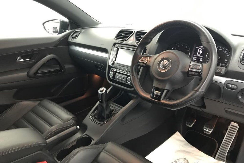 volkswagen-scirocco-2-0-tsi-r-3dr-coupe-623661530-6.jpg