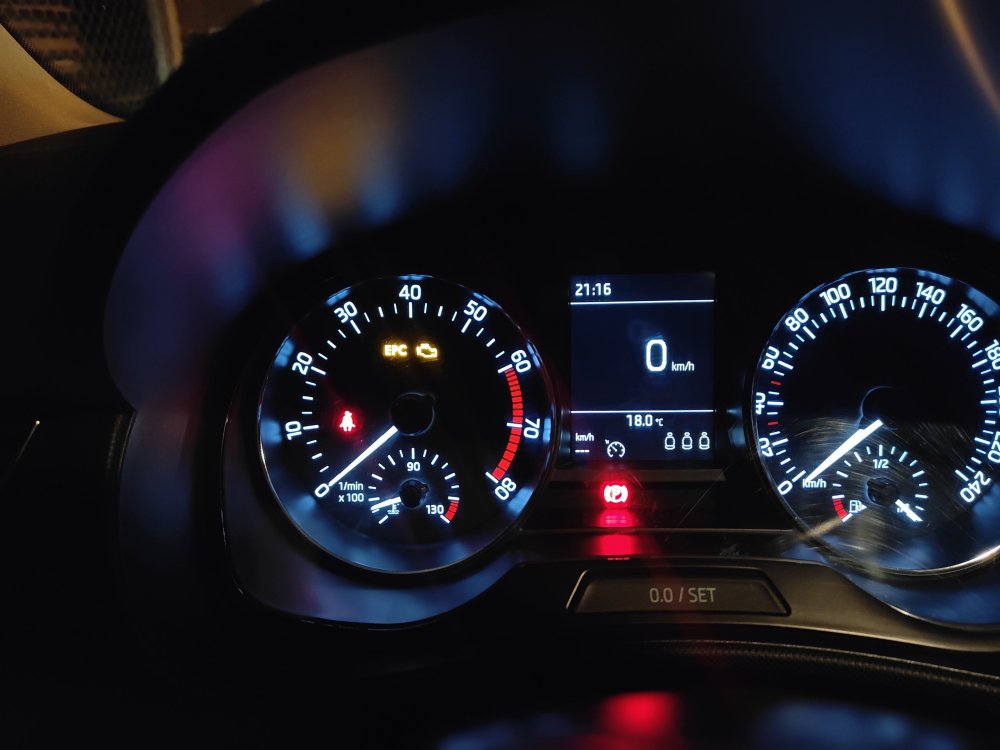 EPC Light + Oil warning disappear after engine turn on Skoda Fabia Mk