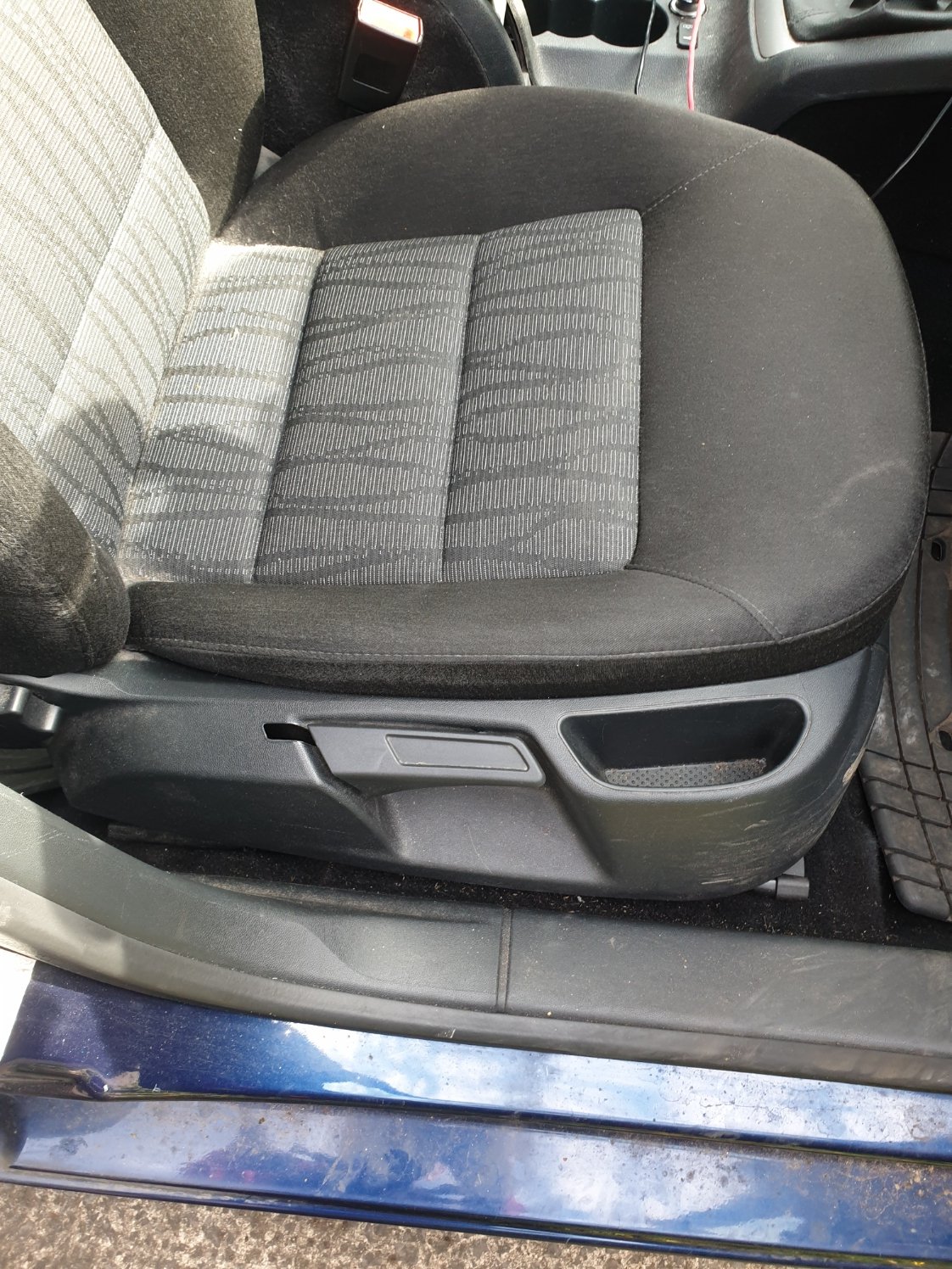 Seat base trim