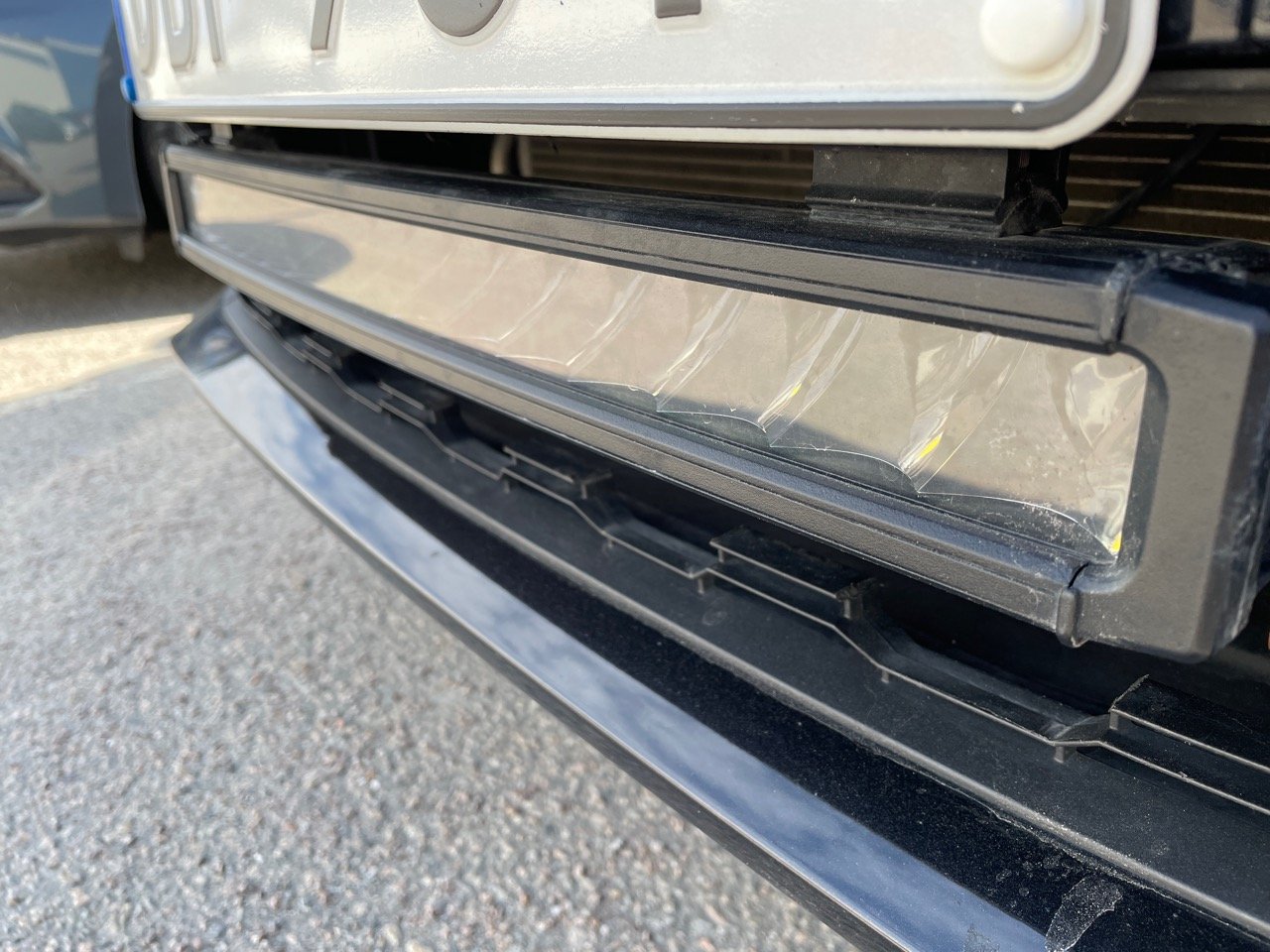 Replace lower grill without removing entire bumper?