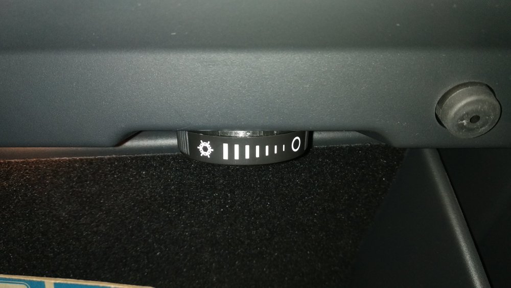 glovebox.jpg