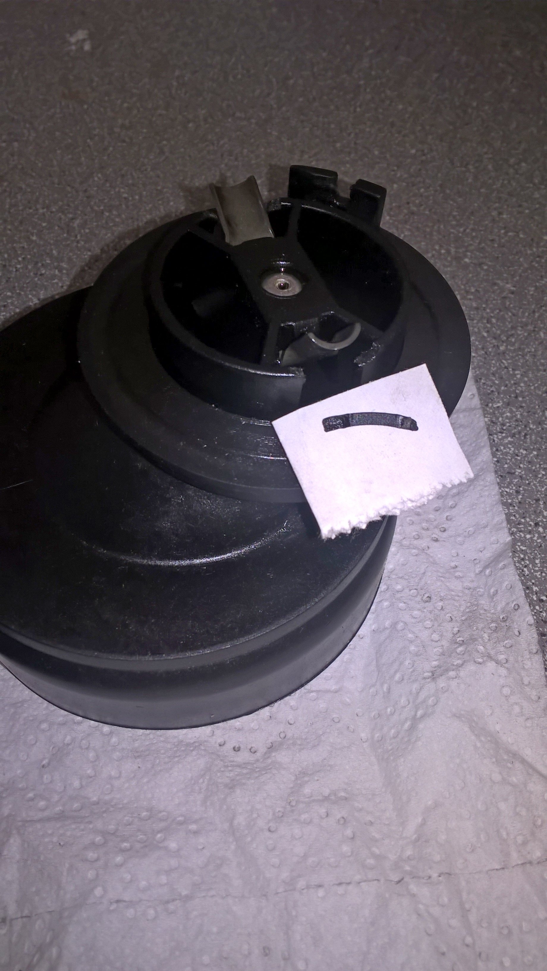 Oil filler neck MK I 2004 1.4 16v Skoda Fabia Mk I (19992007