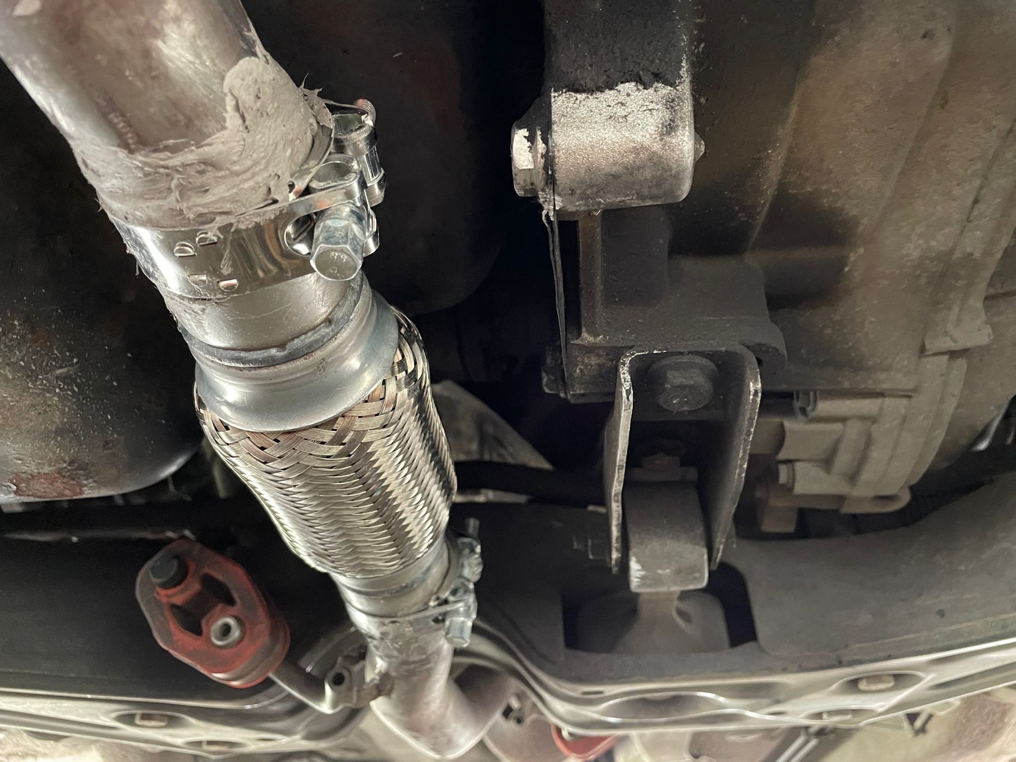 Flex Pipe Exhaust repair Skoda Fabia Guides BRISKODA