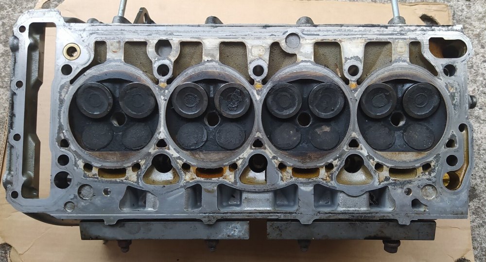 Valves_Carbon.jpg