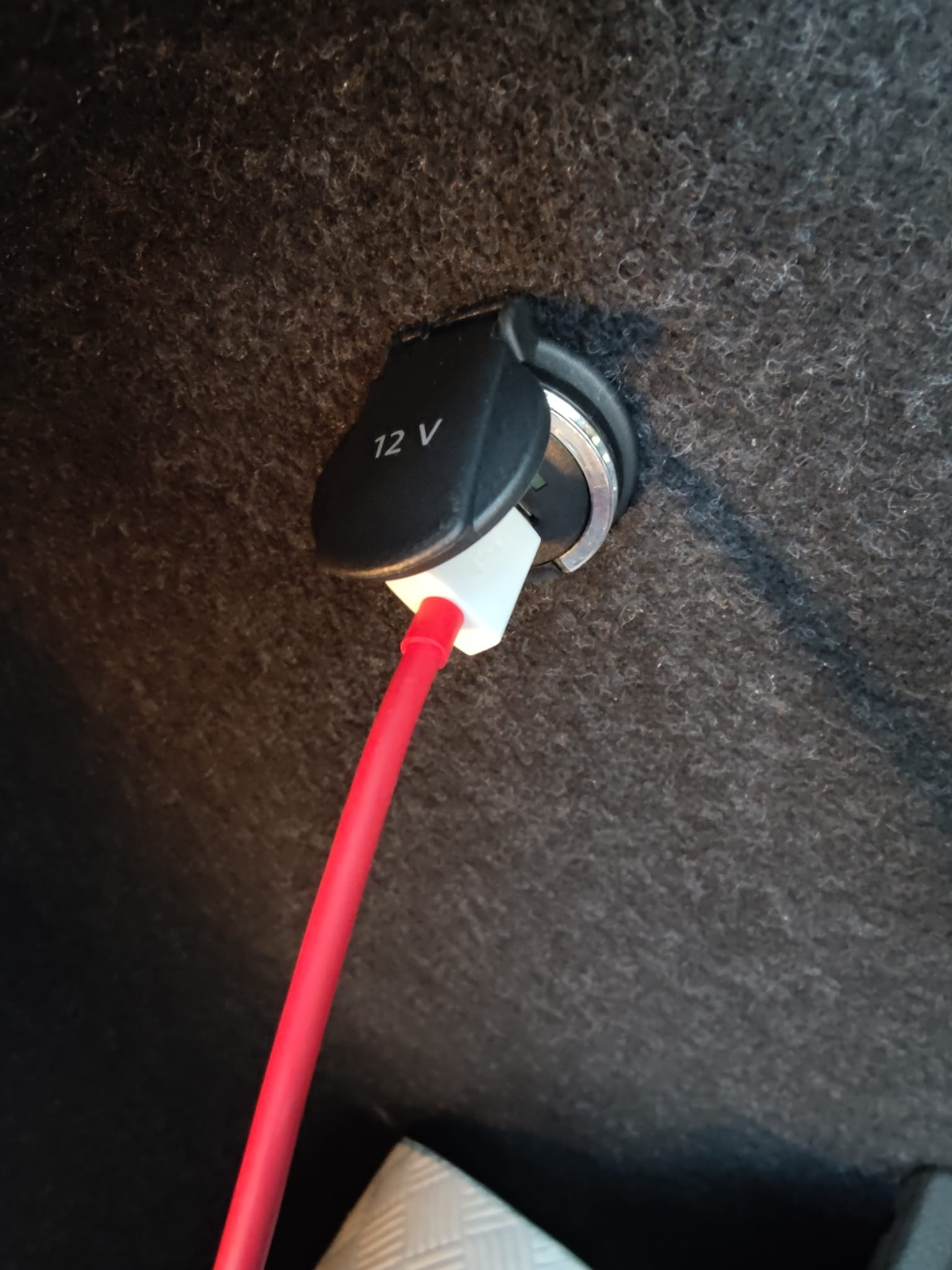 Help please Cigarette Lighter Socket Skoda Octavia Mk III (2013