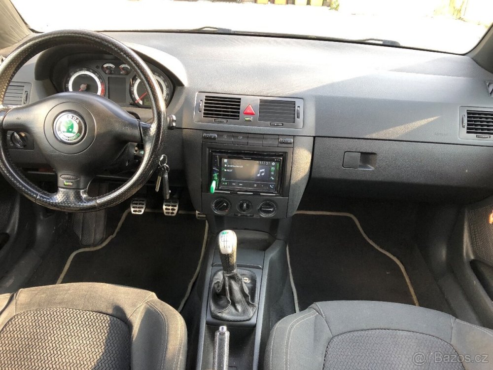 694149374_GearSticklock.thumb.jpg.1f1134dc768c0a0565174e2393ef08aa.jpg