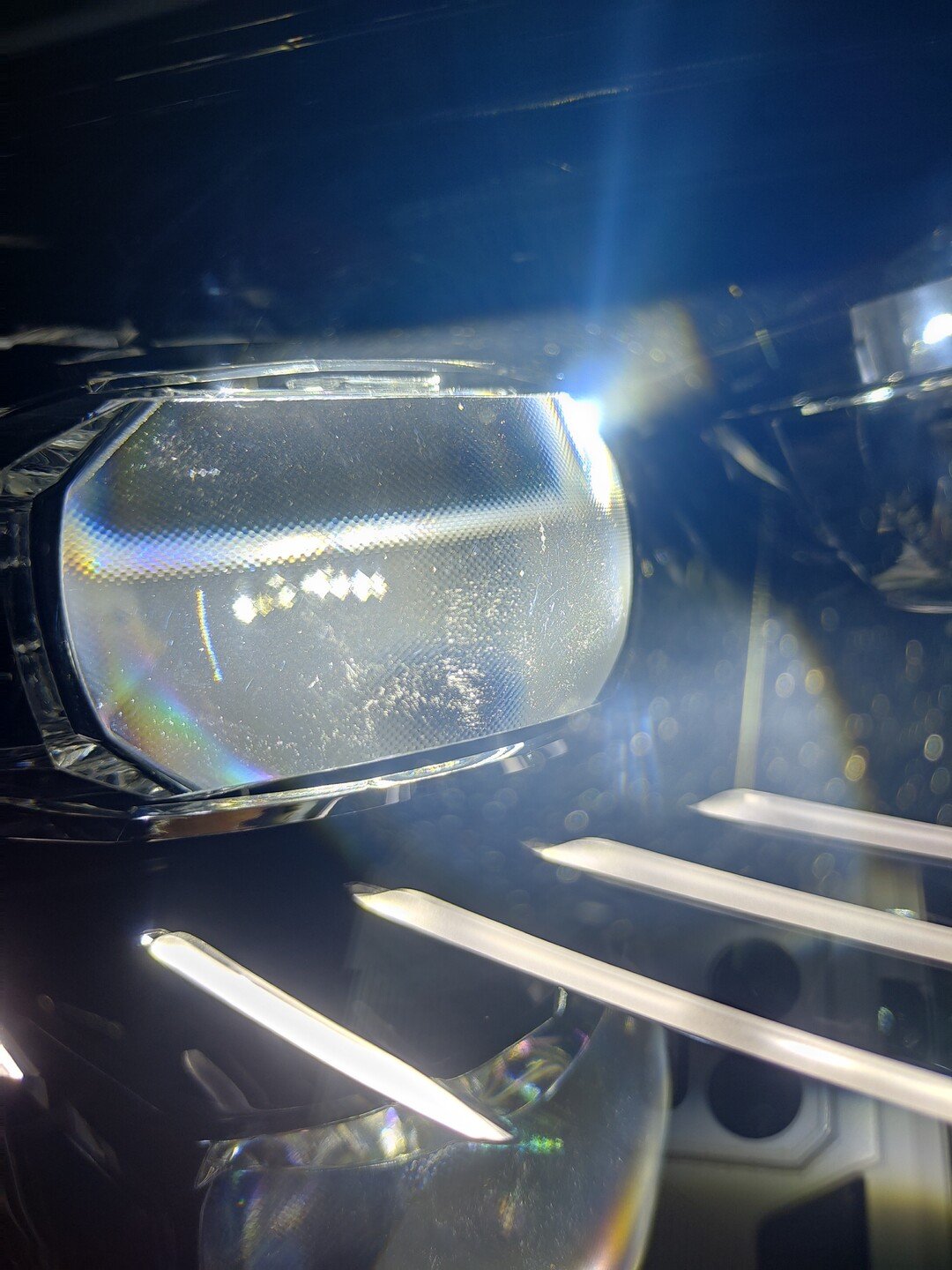 Dirty lens on 2019 LED headlights Skoda Octavia Mk III (2013 2020
