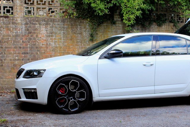 Car-Pic22.jpg.45361f4553d23cc51aae41976a1343a3.jpg