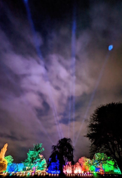 1602952606_PXL_20221110_175645240.NIGHT_edit_9045750017333212.thumb.jpg.106fe29fc20cd9e133058d3c75d35d90.jpg