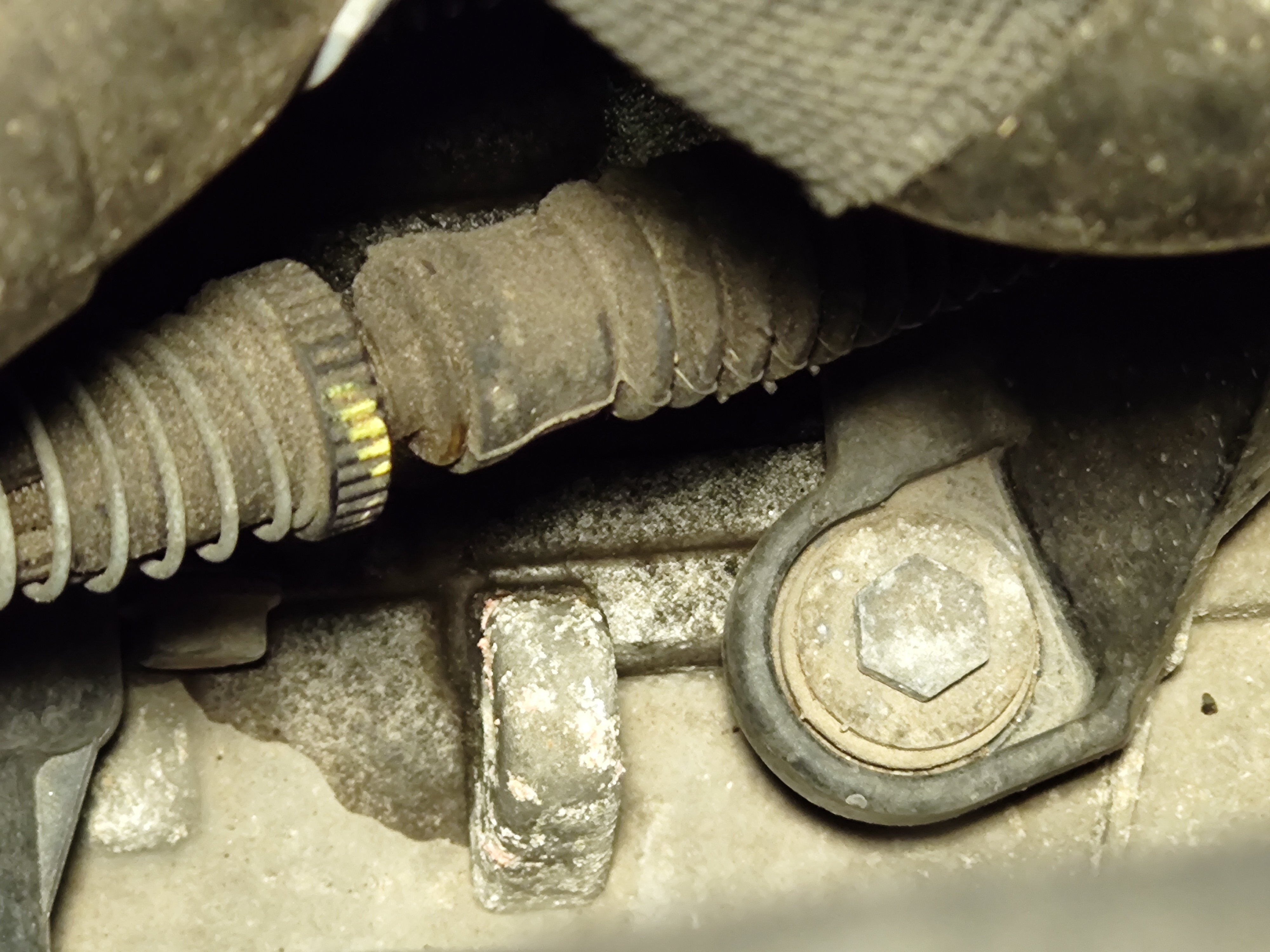 Coolant leak thermostat housing 1.4tsi Skoda Superb Mk III (2015