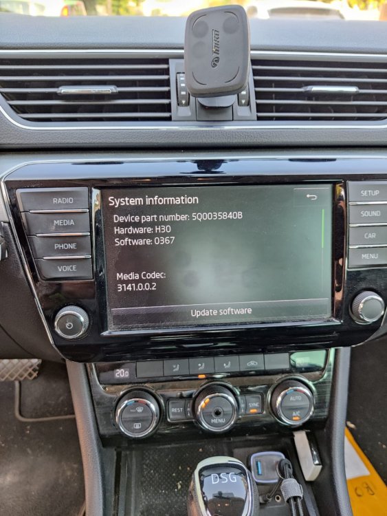Firmware update / rear camera stopped working Skoda Superb Mk III