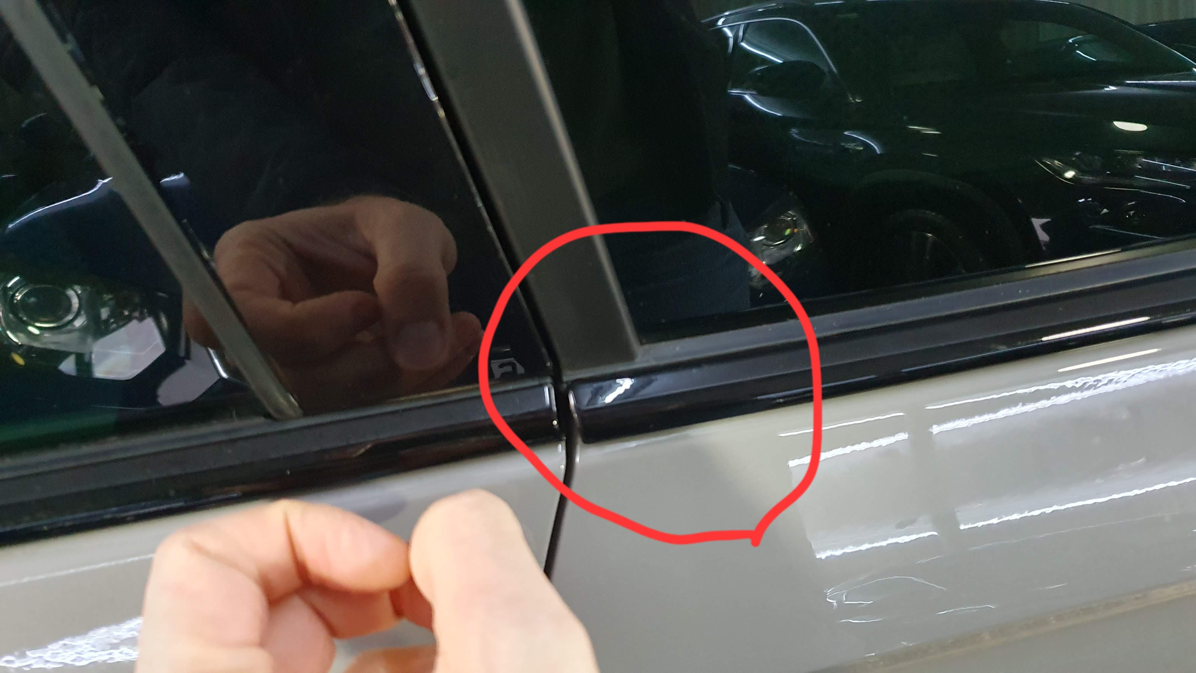 Window trim coming off Skoda Octavia Mk IV (2020 > ) BRISKODA