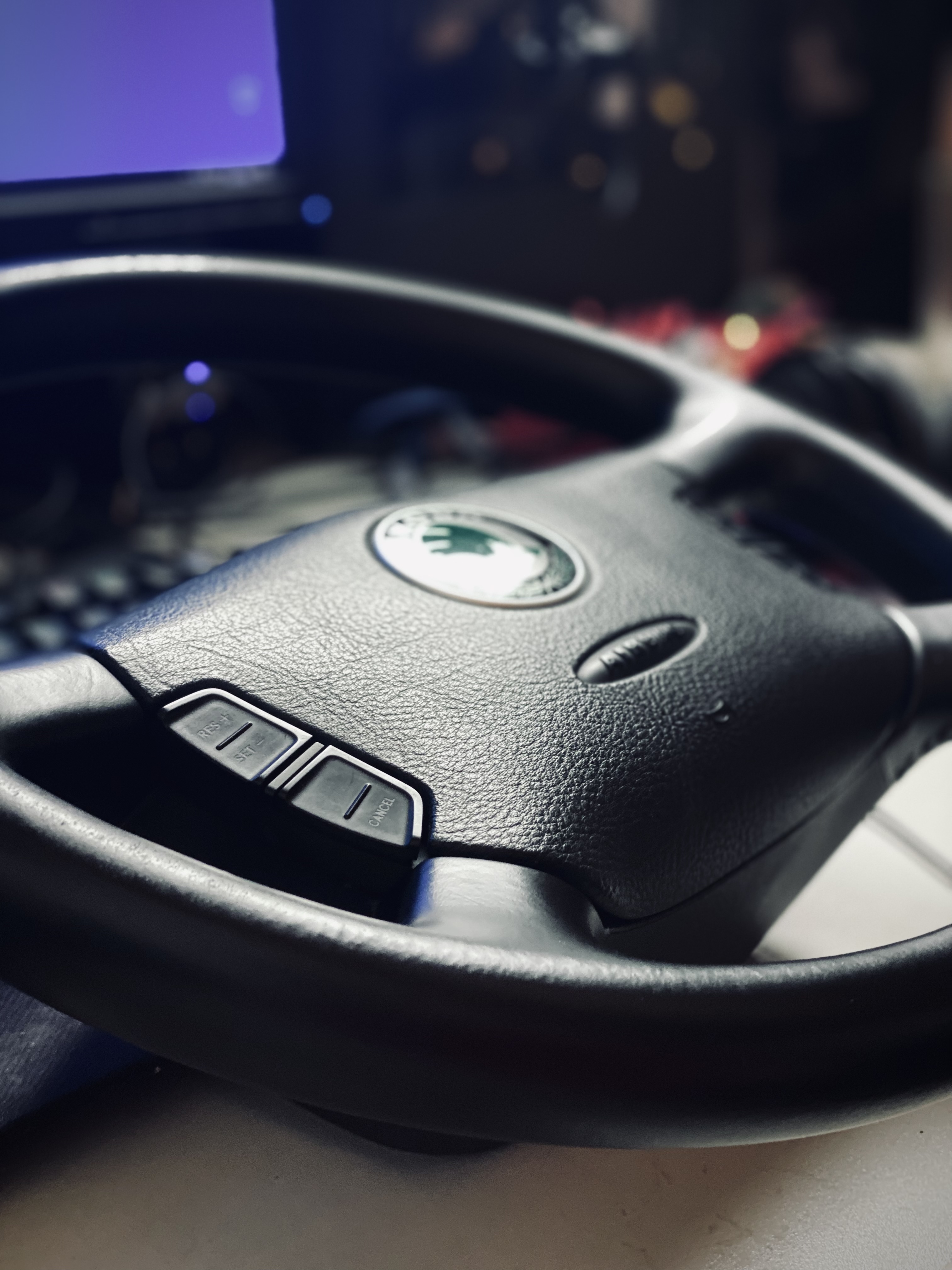 Steering wheel control unit Skoda Octavia Mk I (19962004) BRISKODA