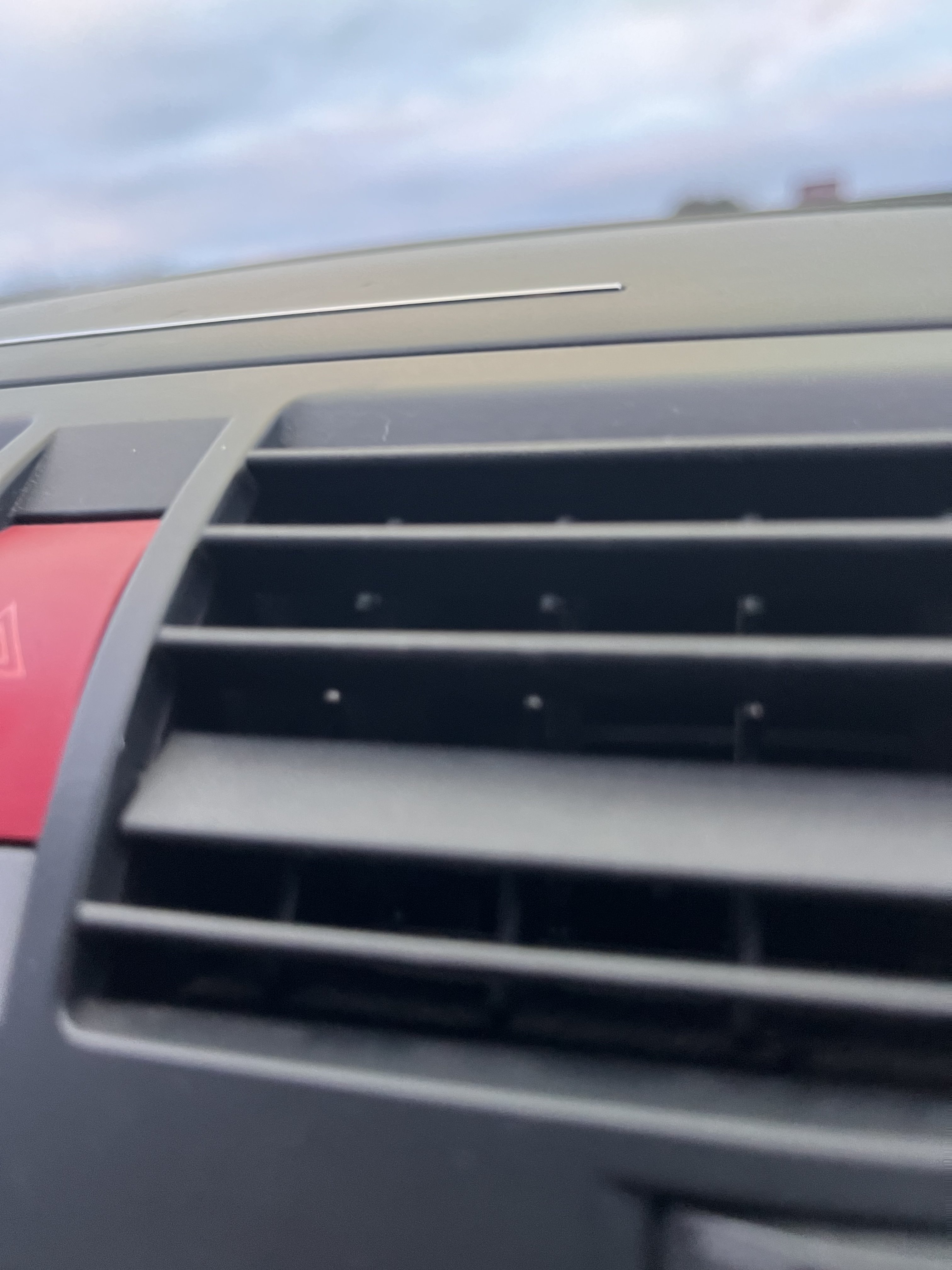 Broken Air Vent General Maintenance BRISKODA