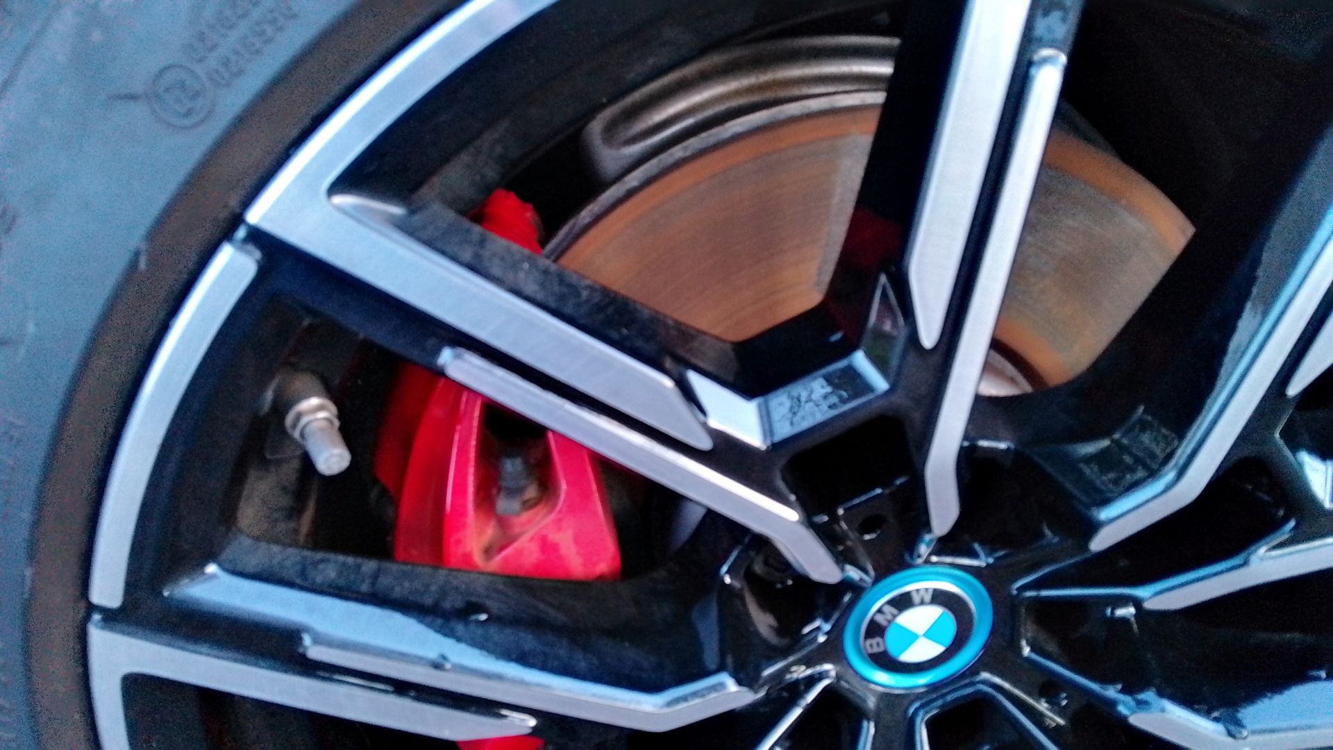 Surface of brake discs rust quickly - Skoda Kodiaq MK1 (2017-2023 ...