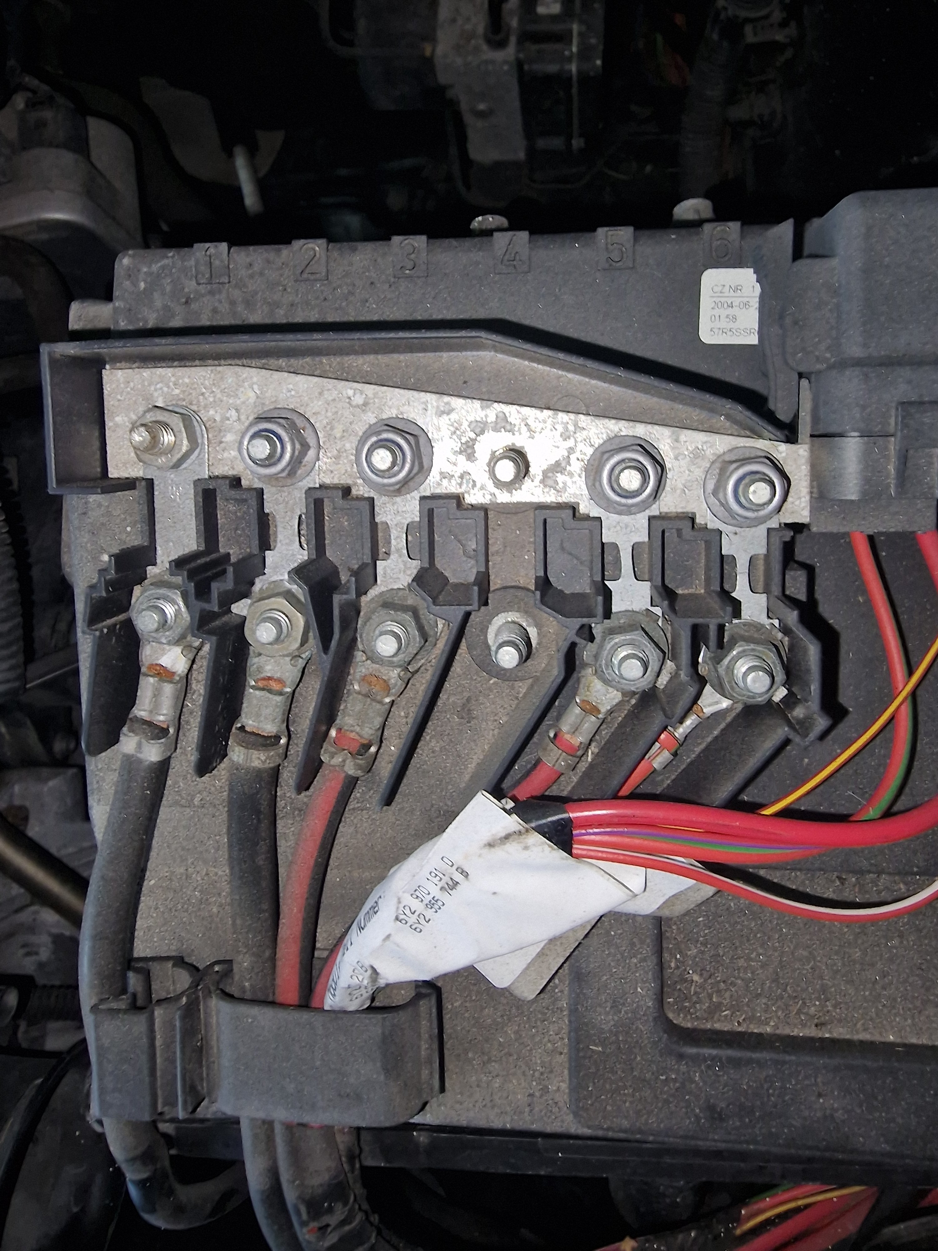 ABS LIGHT STAYING ON AND BRAKE LIGHT FLASHING Skoda Fabia Mk I (1999