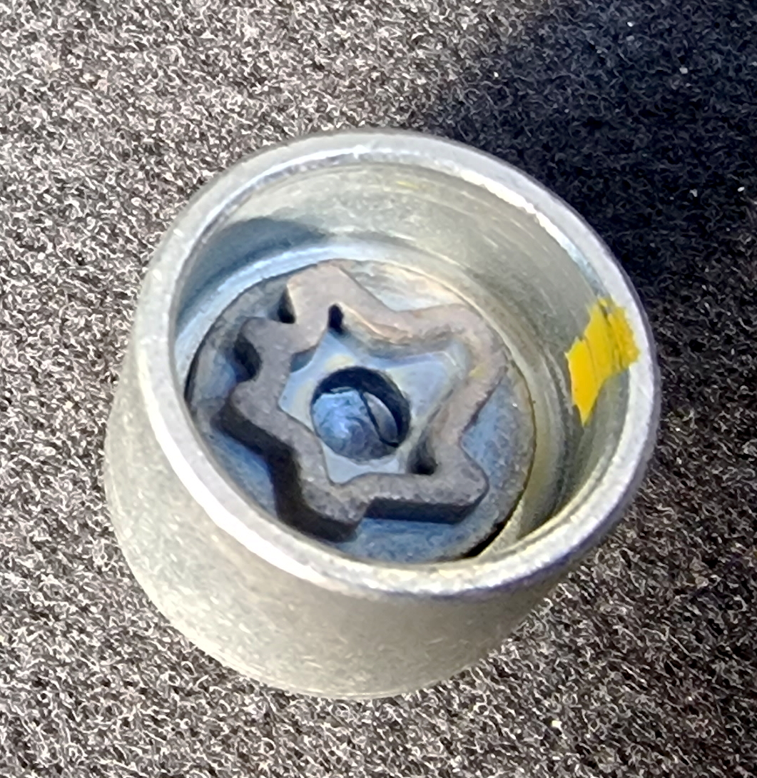 Locking Wheel Nut? Skoda Karoq BRISKODA