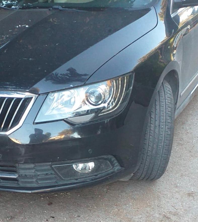 Skoda superb front driver light blinker not working Skoda Superb Mk