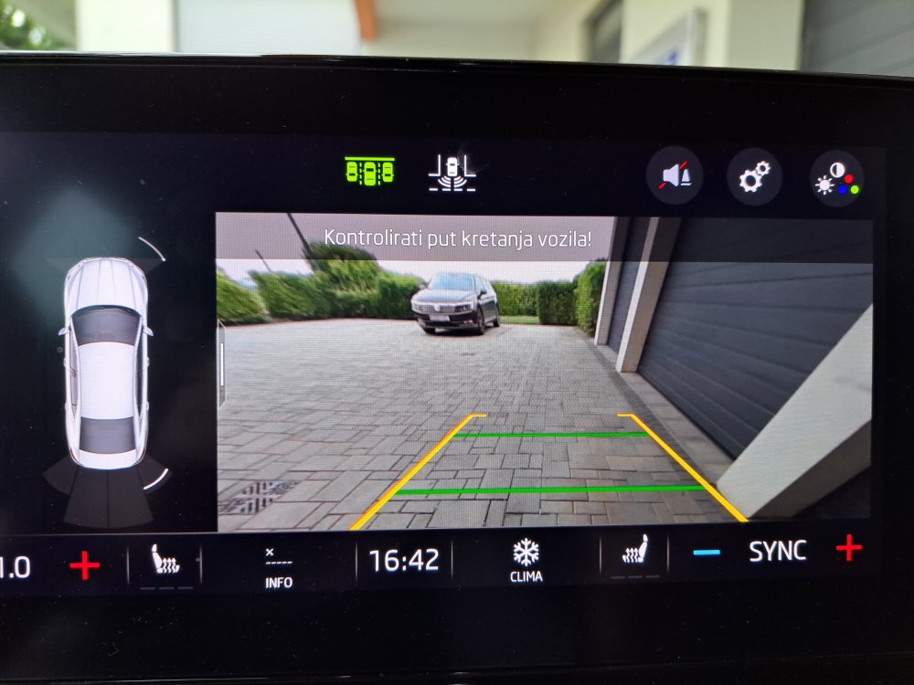 Moisture in backup camera Skoda Octavia Mk IV (2020 > ) BRISKODA