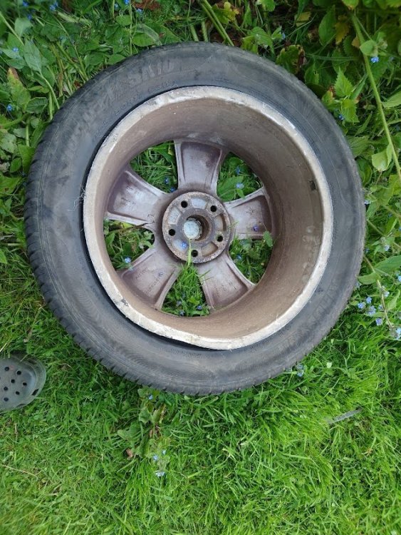 Can alloy wheels be repaired? Tyres & Wheels BRISKODA