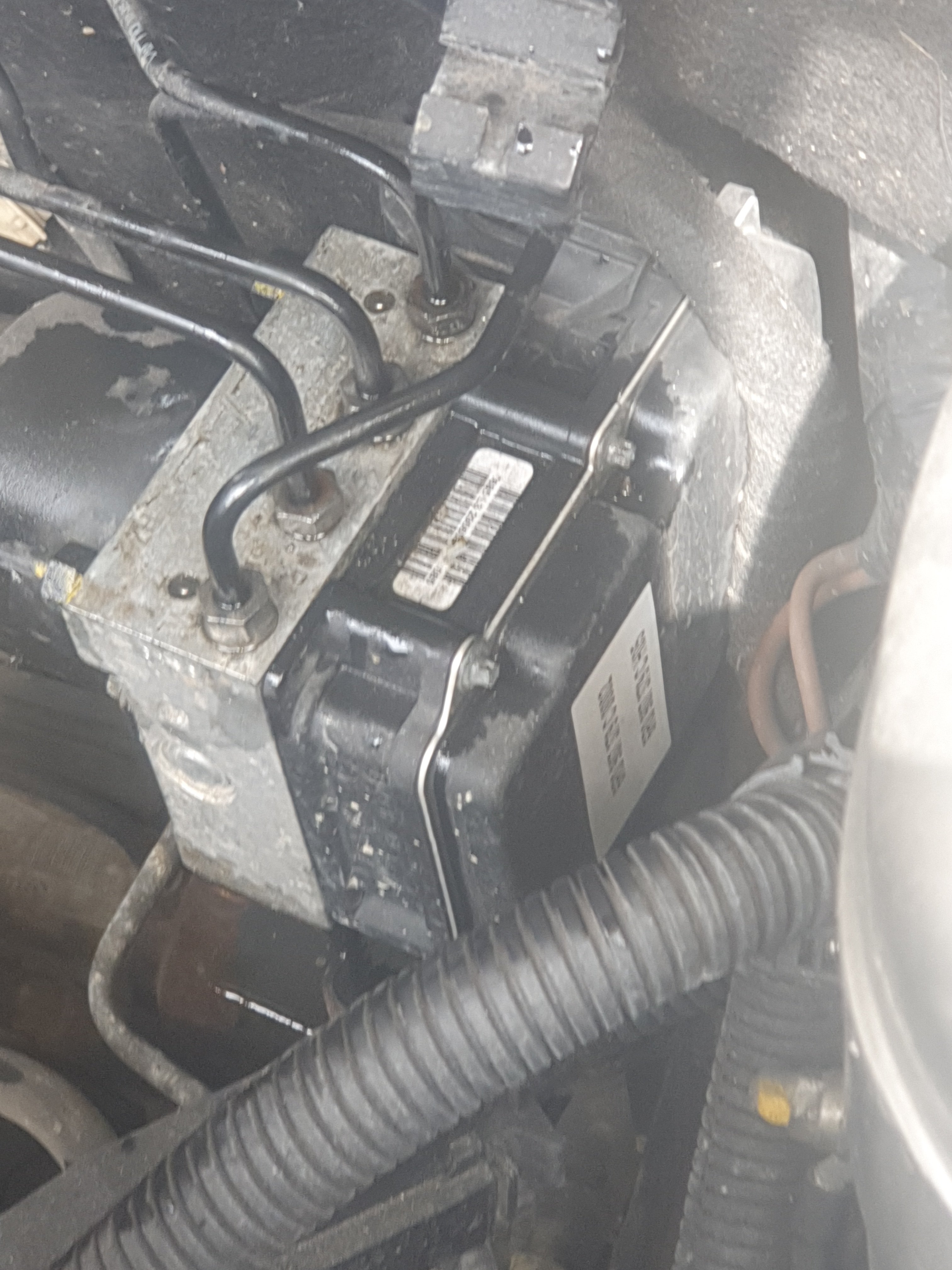 Abs pump fault , no brake fluid to nsr wheel Skoda Roomster (2006