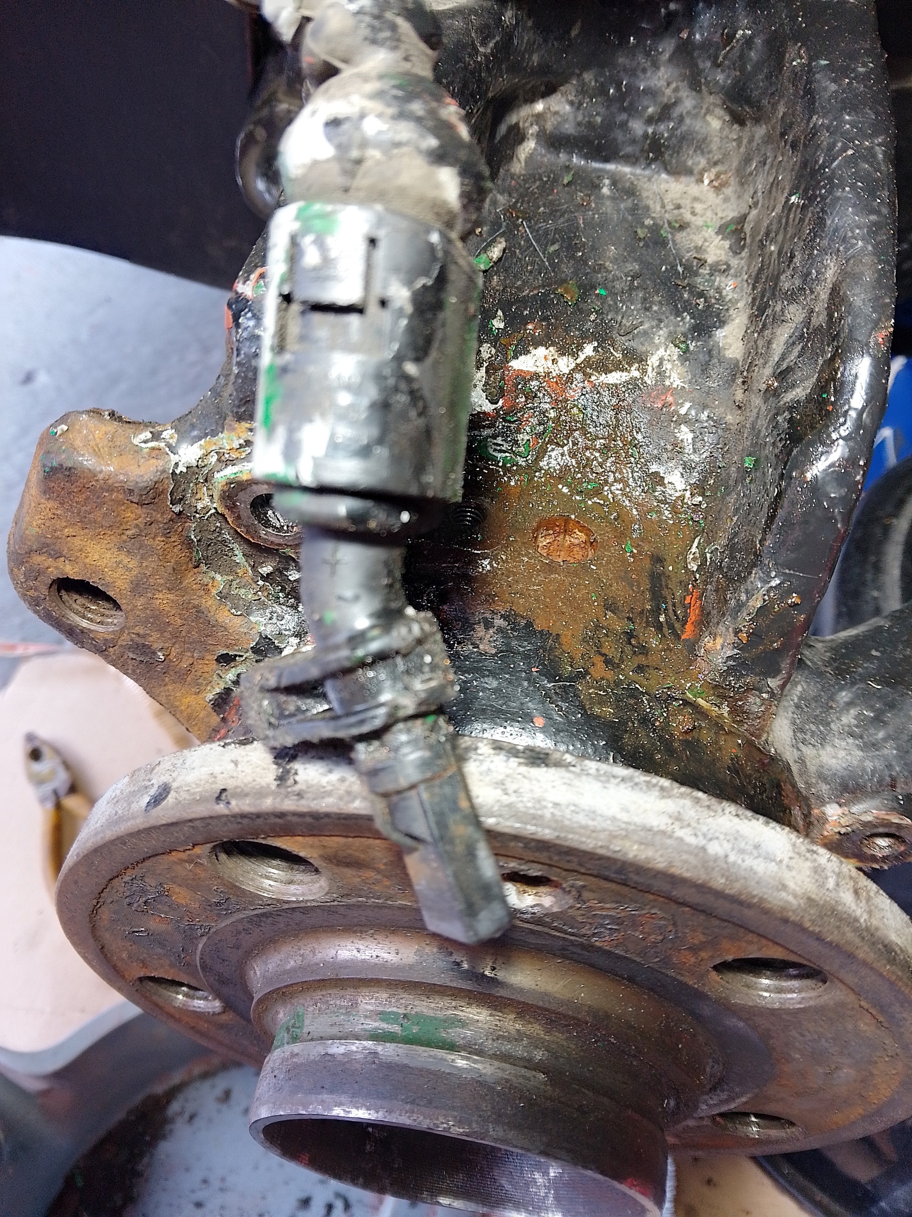 Drone noise on front end, suspected wheel bearing failure.
