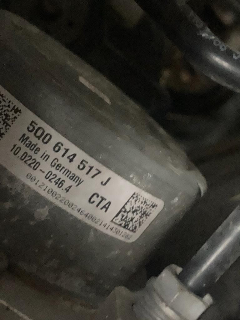 Faulty ABS pump Part no. 5Q0 614 517 J General Maintenance BRISKODA
