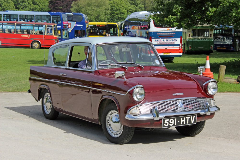 Ford-Anglia-105E-591-HTV.jpg
