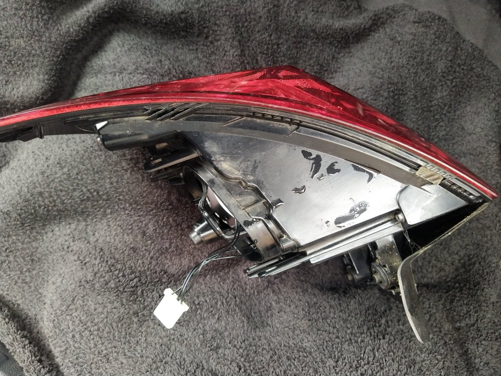 Condensation in rear light cluster Skoda Karoq BRISKODA