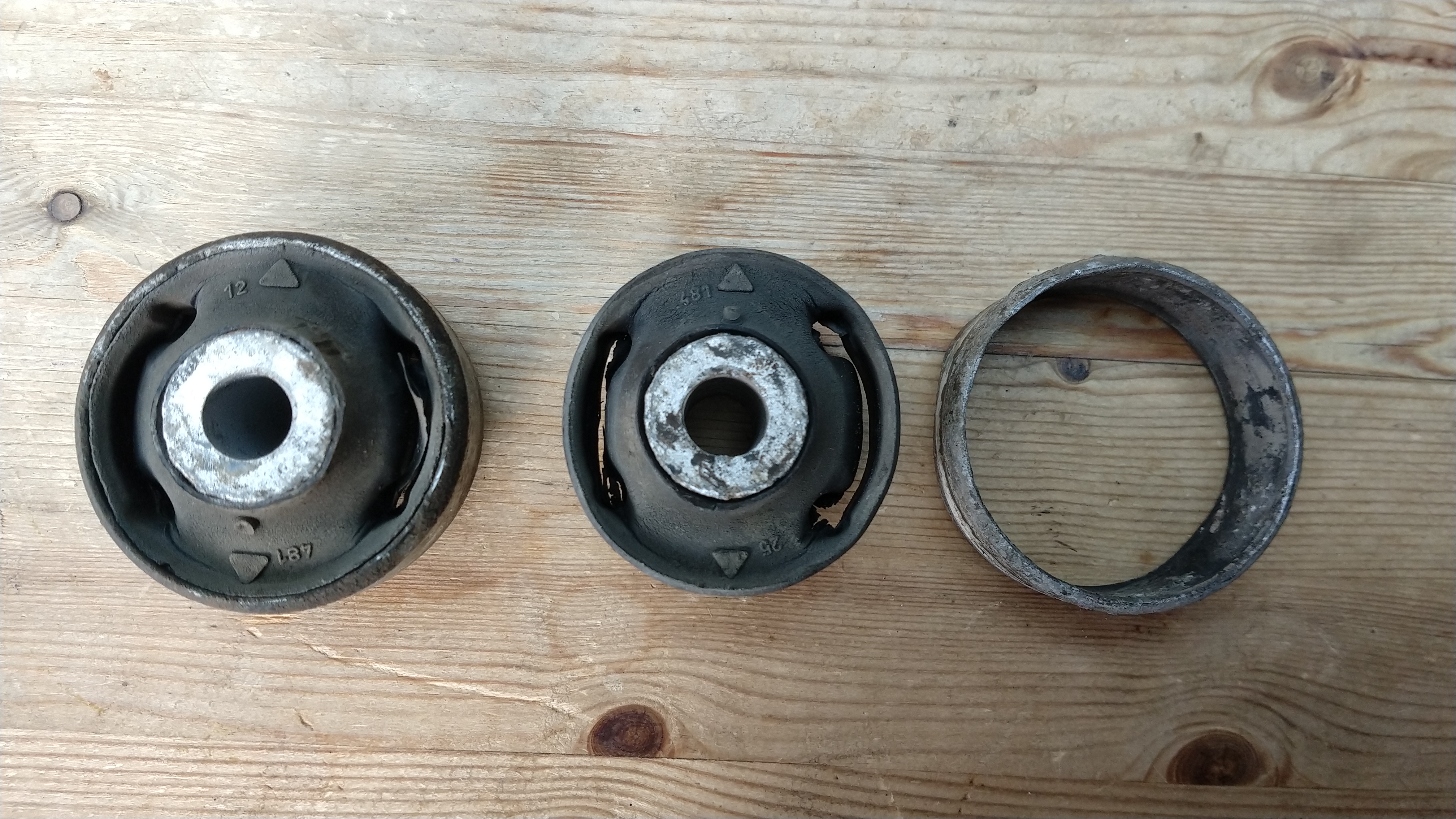 Skoda fabia deals front suspension bushes