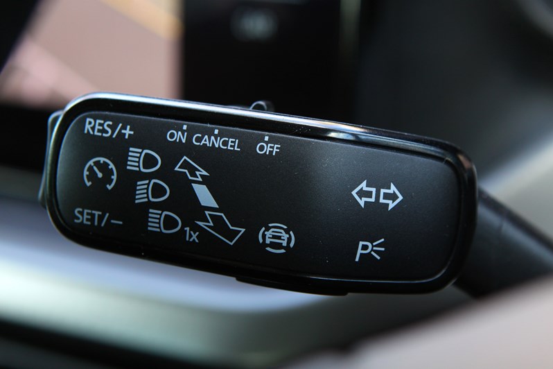 Cruise control buttons Škoda Scala BRISKODA