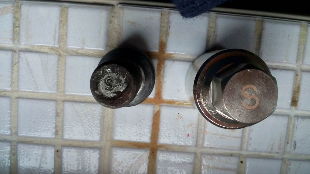 Lost wheel nut key Skoda Fabia Mk II (20072014) BRISKODA