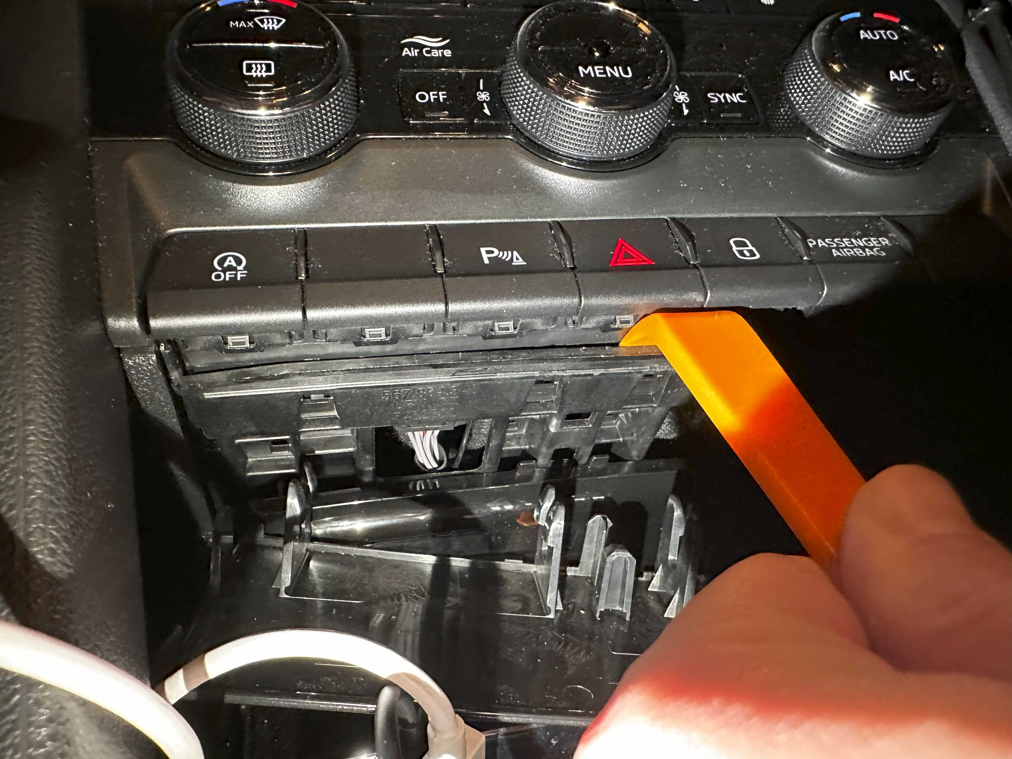 Installation of StartStop Eliminator Cable for 2018 Karoq Skoda