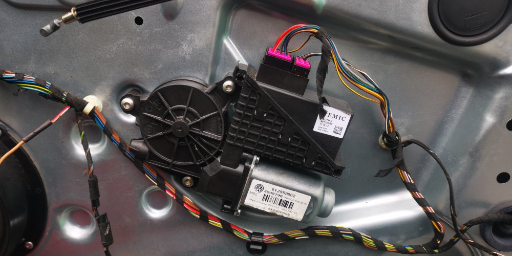 Both front electric windows stopped working Skoda Fabia Mk I (1999