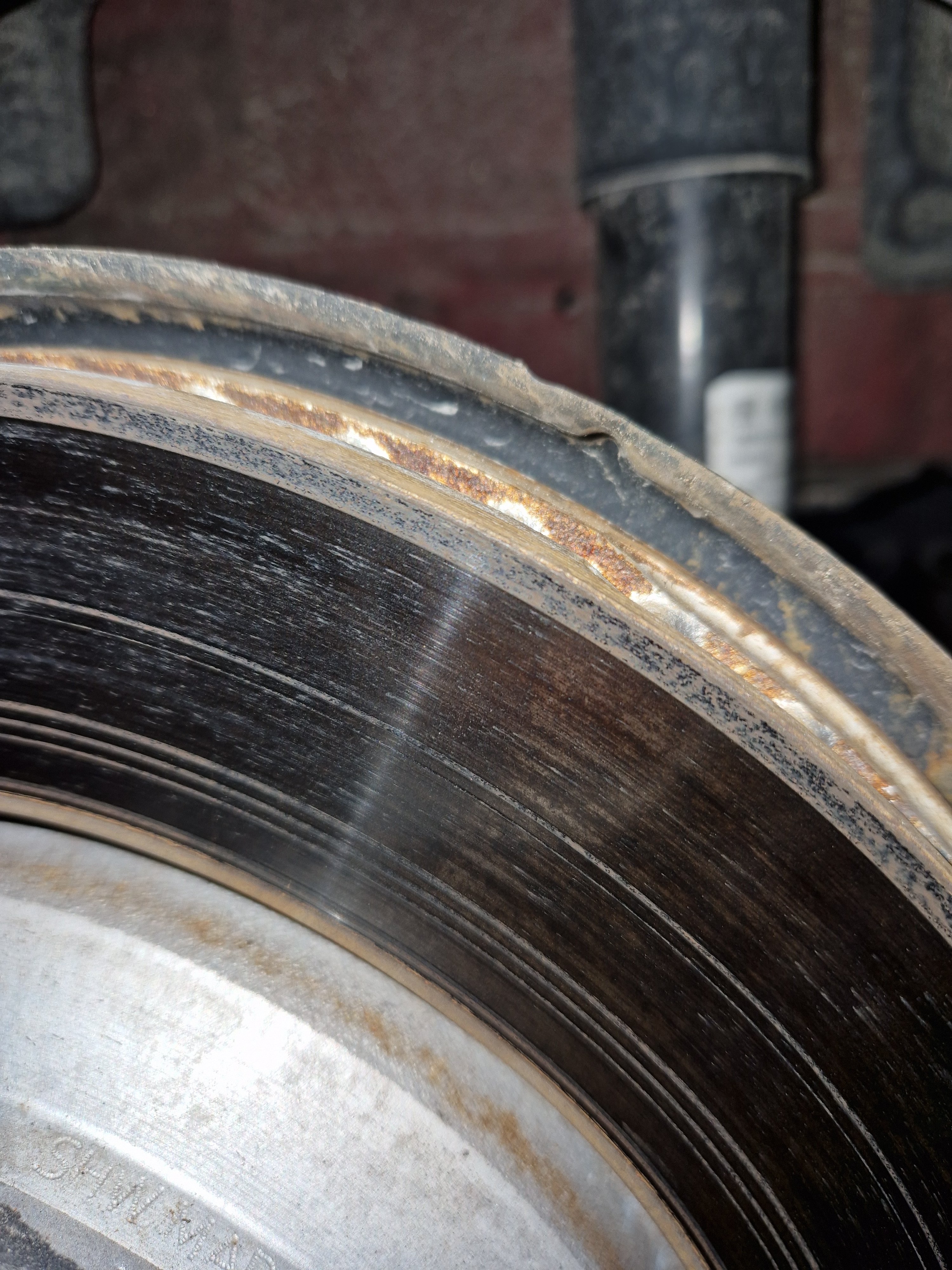 Uneven wear / grooves on rear brake discs Octavia vRS Skoda Octavia