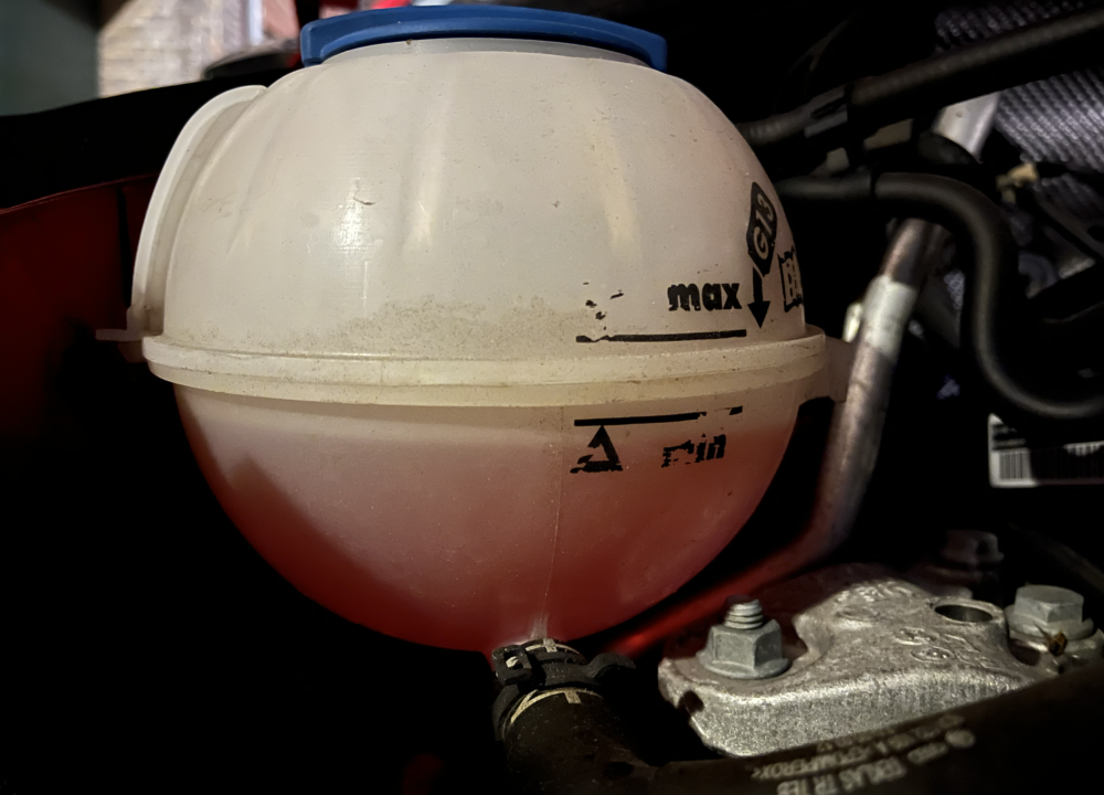 Coolant below minimum 1.2 TSI 110hp Reason to worry? Skoda Rapid