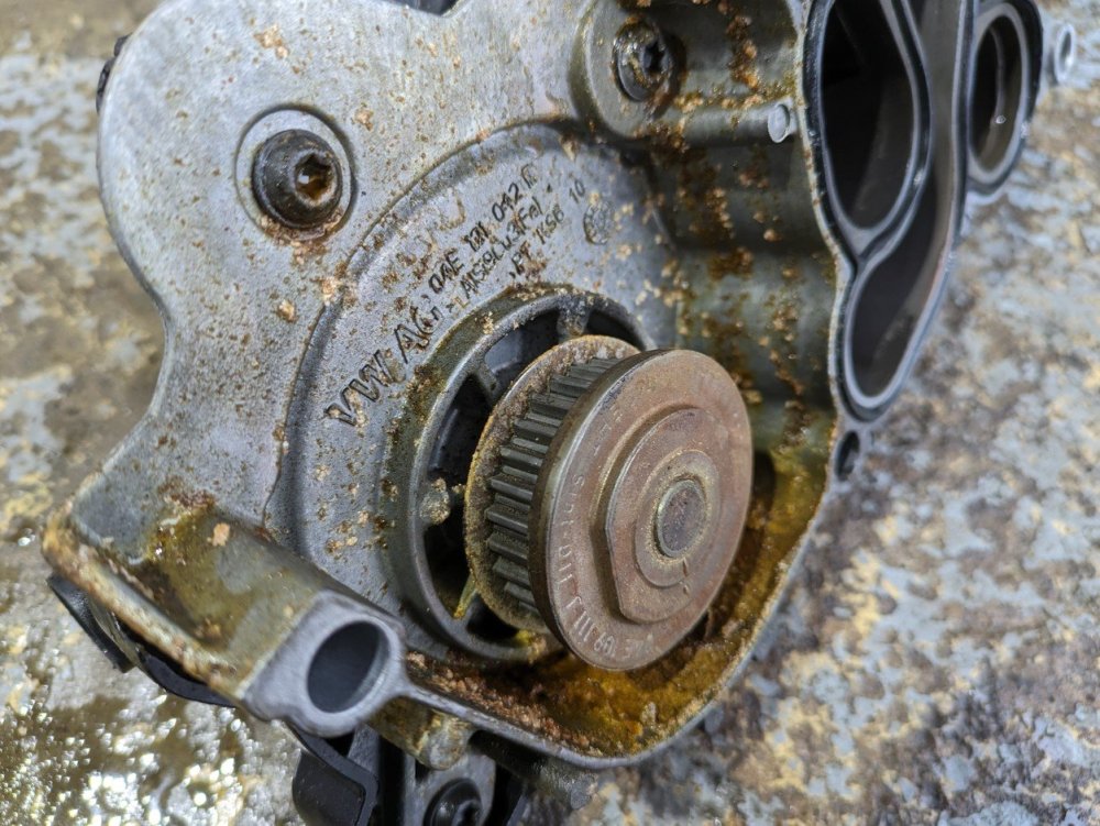 old pump 2.jpg