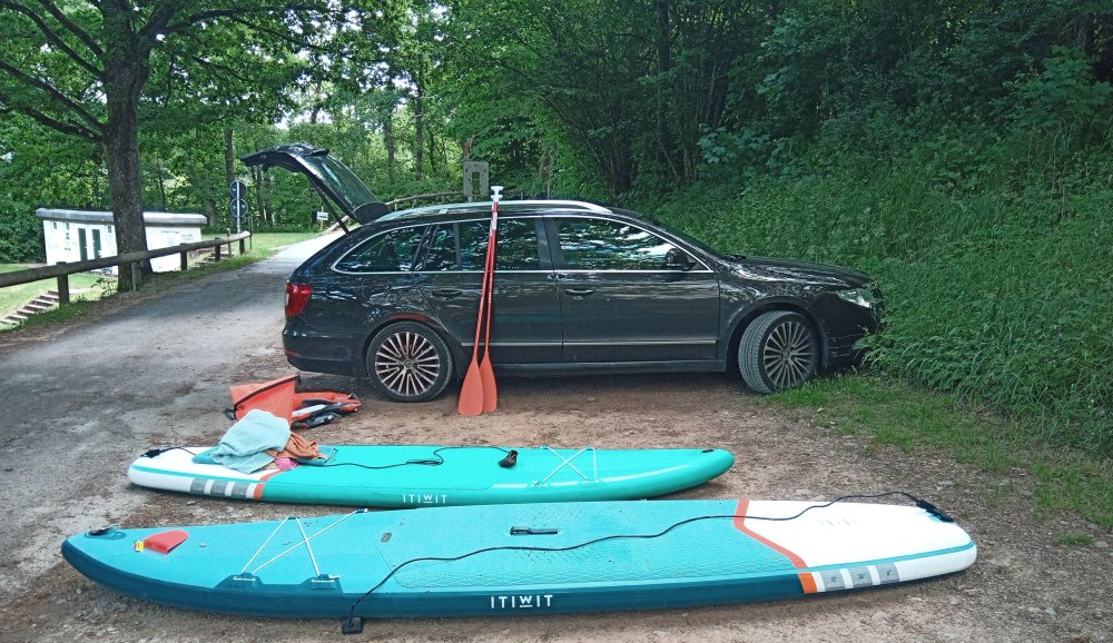 superb-paddleboards-4-people-in-comfort-picnic-stuff-good-v0-5bxf8tpa1m591.thumb.jpg.803fe75657d710af2b5fc733d9f9de76.jpg