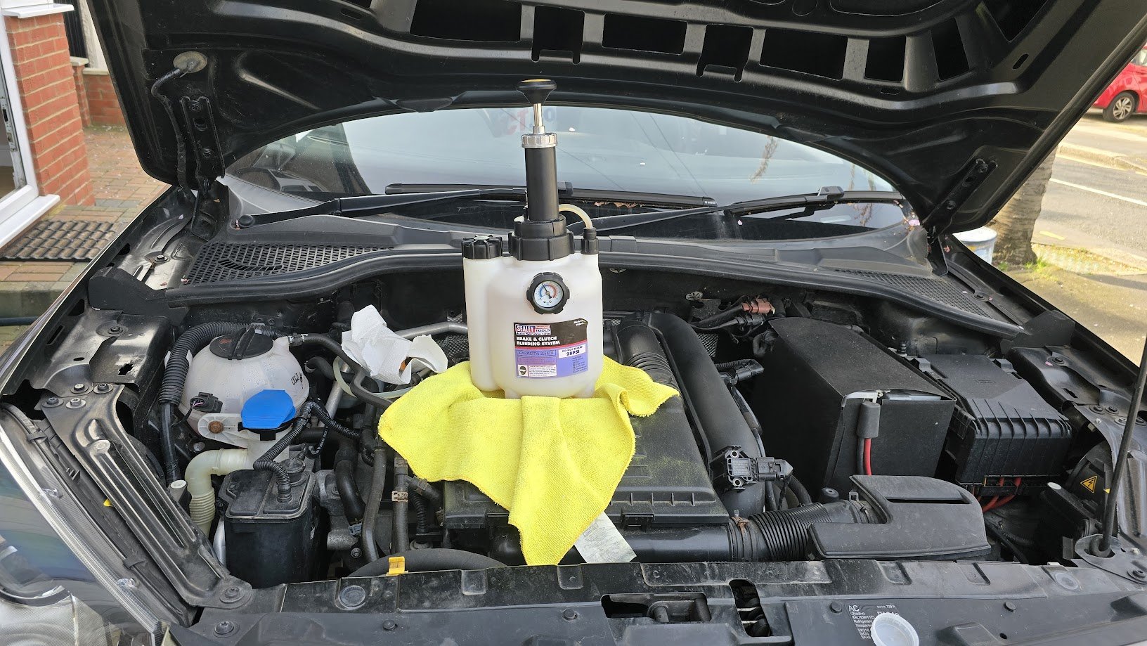 Brake fluid type Skoda Octavia Mk2 2004 2013 BRISKODA