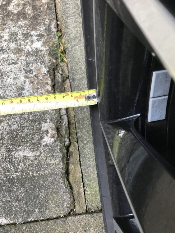 Tyres 1.jpg