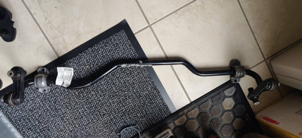 2024040305Rearantirollbar.thumb.jpg.b1d47b8150c6b70e3c06b95311abc880.jpg