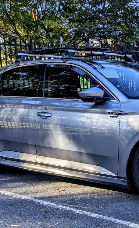 roofracks.thumb.jpg.6ab346dc2484c9bcf1f86dcaa680ce80.jpg