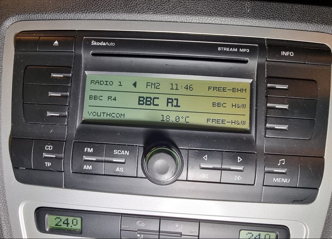 Skoda Octavia VRS TDi - In Car Entertainment