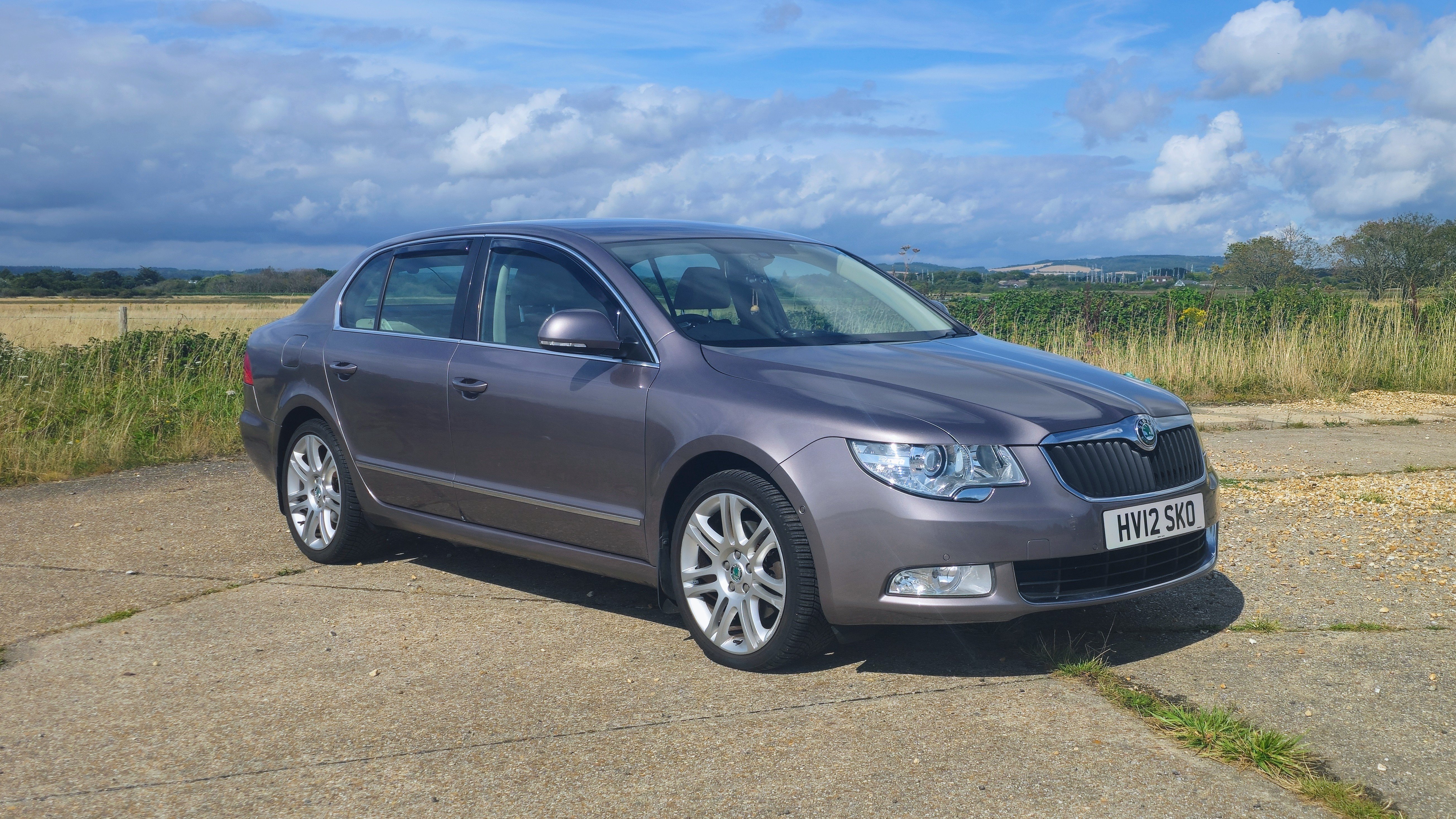 **SOLD** Skoda Superb 2.0 TDI Elegance Hatchback 5dr Diesel DSG 4WD Euro 5
